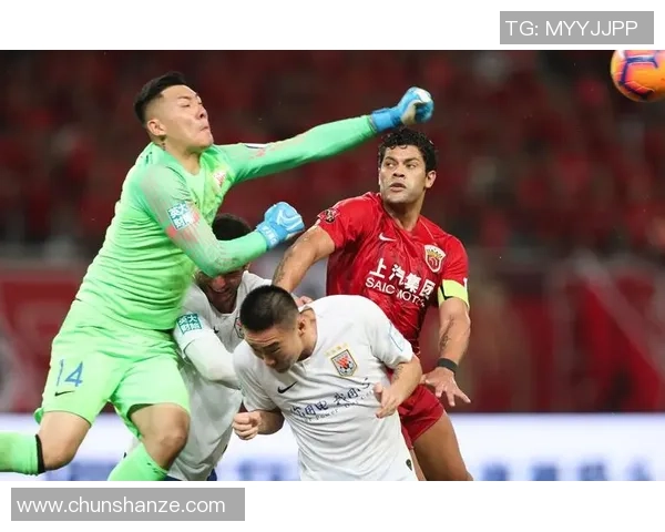 山东鲁能与上海东亚激战正酣谁能在这场对决中笑到最后